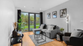 Axium Escape- 2 bed apartment, Birmingham City Centre